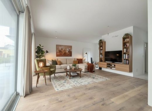 Luxury home in Deutsch-Wagram, Politischer Bezirk Gänserndorf