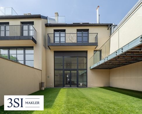 Luxury home in Perchtoldsdorf, Politischer Bezirk Mödling