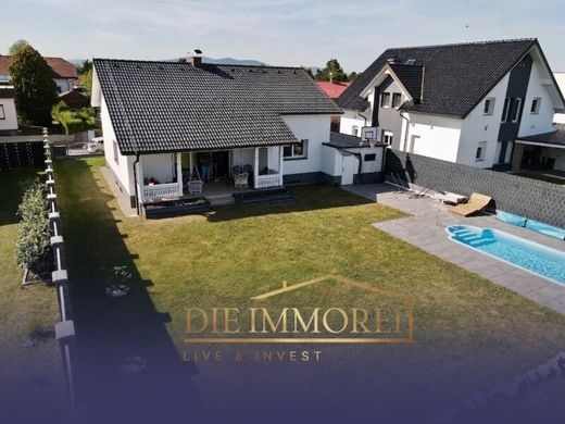 Luxury home in Sollenau, Politischer Bezirk Wiener Neustadt