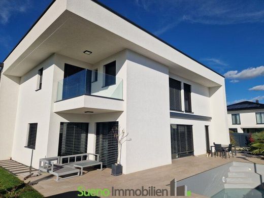 Luxe woning in Marchtrenk, Wels-Land