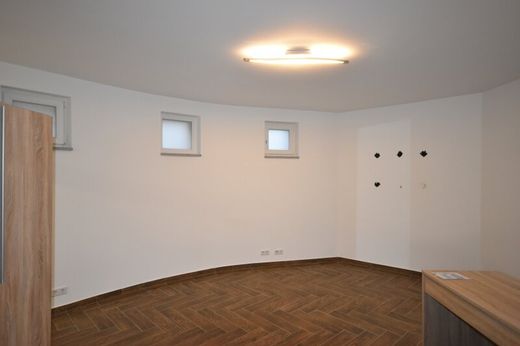 Bureau à Grödig, Politischer Bezirk Salzburg-Umgebung