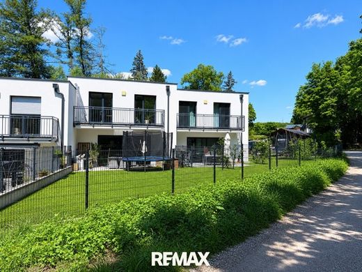 Casa di lusso a Baden, Politischer Bezirk Baden