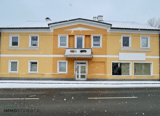 Oficina en Blindenmarkt, Politischer Bezirk Melk
