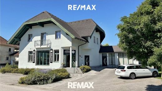 Luxus-Haus in Ampflwang, Politischer Bezirk Vöcklabruck