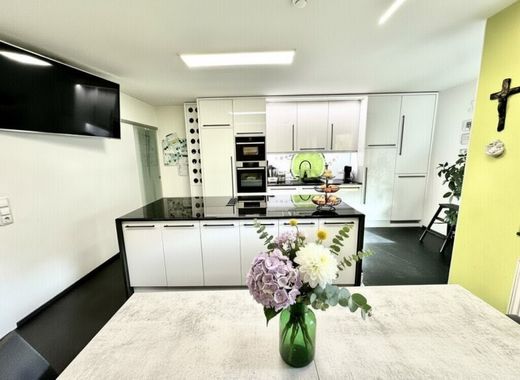 Квартира, Wattens, Politischer Bezirk Innsbruck Land