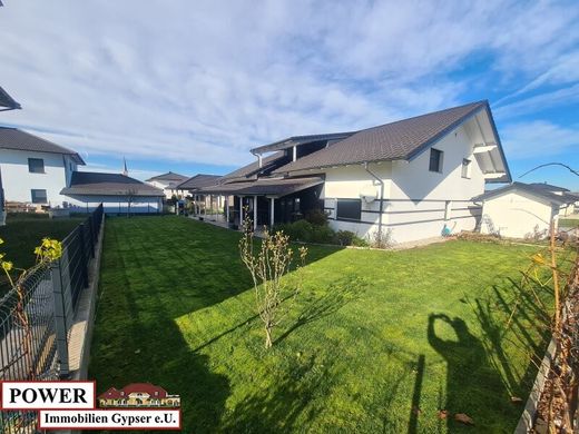 ‏דירה ב  Neukirchen an der Enknach, Politischer Bezirk Braunau am Inn