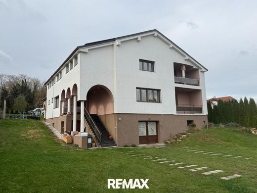 Luxury home in Nickelsdorf, Politischer Bezirk Neusiedl am See
