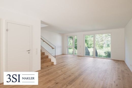 Casa di lusso a Maria Enzersdorf, Politischer Bezirk Mödling