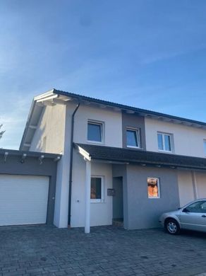 Luxury home in Mattighofen, Politischer Bezirk Braunau am Inn