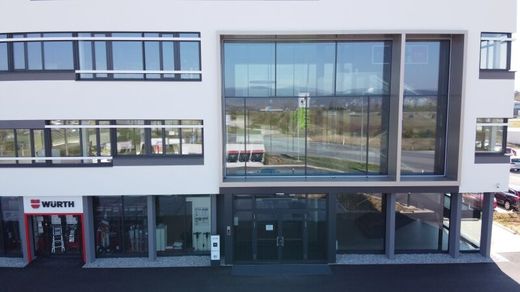 Büro in Bad Vöslau, Politischer Bezirk Baden