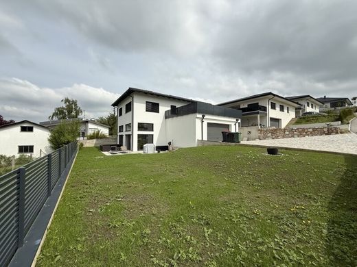 Luxus-Haus zu verkaufen in Mehrnbach