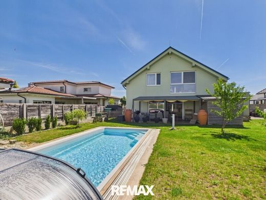 Maison de luxe à Nickelsdorf, Politischer Bezirk Neusiedl am See