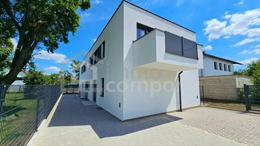 Lüks ev Felixdorf, Politischer Bezirk Wiener Neustadt