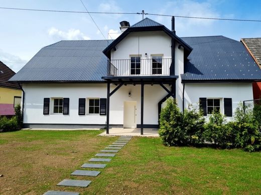 Luxury home in Kirschentheuer, Politischer Bezirk Klagenfurt Land