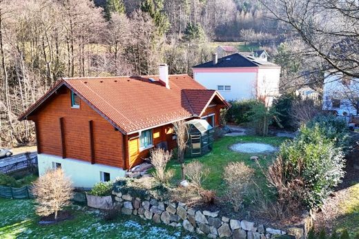 Pressbaum, Politischer Bezirk Sankt Pöltenの高級住宅