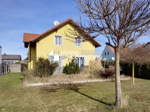 Элитный дом, Штрассхоф-ан-дер-Нордбан, Politischer Bezirk Gänserndorf