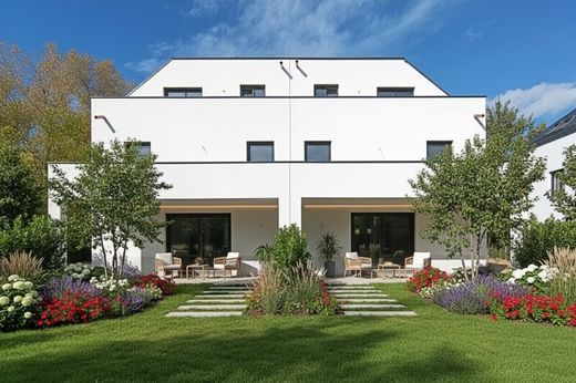 Luxury home in Tribuswinkel, Politischer Bezirk Baden