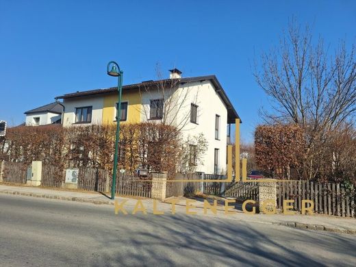 Πολυτελή κατοικία σε Katzelsdorf, Politischer Bezirk Wiener Neustadt