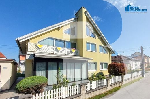 Traun, Politischer Bezirk Linz-Landのアパートメント