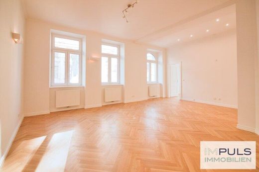 Apartment / Etagenwohnung in Gemeindebezirk Rudolfsheim-Fünfhaus, Wien Stadt