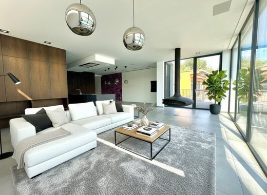 Villa in Kalsdorf bei Graz, Politischer Bezirk Graz-Umgebung