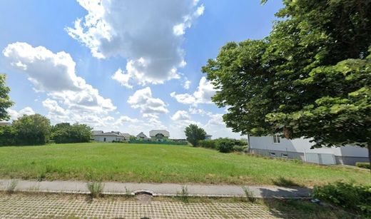 ‏קרקע ב  Stripfing, Politischer Bezirk Gänserndorf