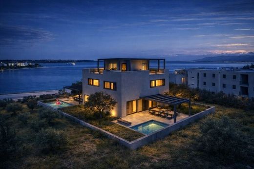 Maison de luxe à Nin, Zadar