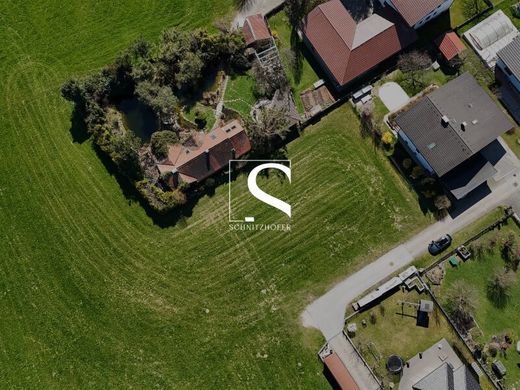 Land in Lamprechtshausen, Politischer Bezirk Salzburg-Umgebung