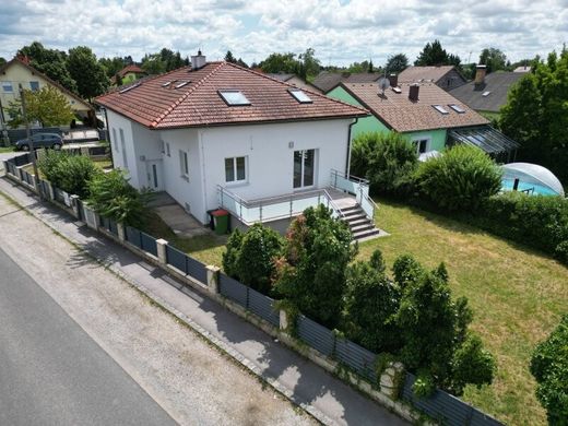 Casa di lusso a Strasshof an der Nordbahn, Politischer Bezirk Gänserndorf