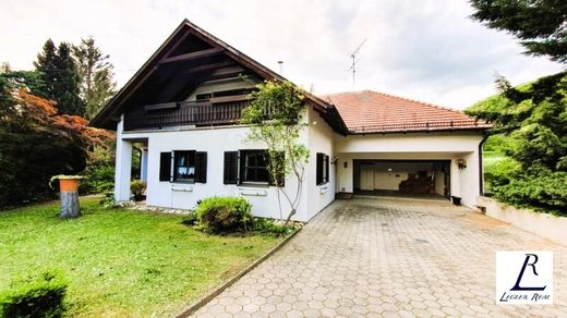 Luxury home in Weissenbach bei Mödling, Politischer Bezirk Mödling