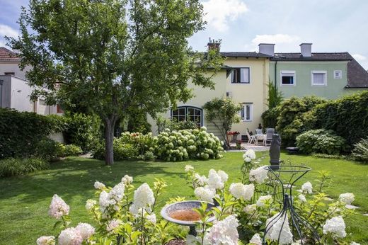 ‏בתי יוקרה ב  Korneuburg, Politischer Bezirk Korneuburg