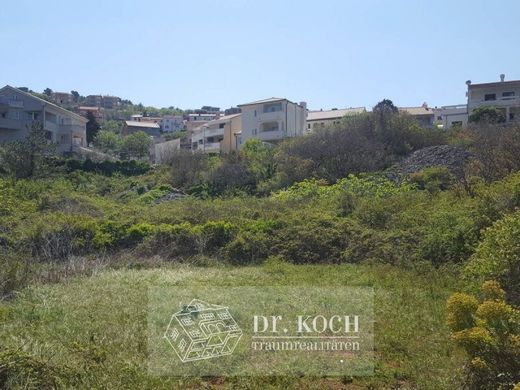 Grond in Vrbnik, Primorsko-Goranska