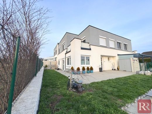 Putzing, Politischer Bezirk Mistelbachの高級住宅