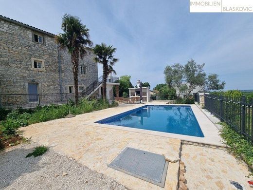 Πολυτελή κατοικία σε Tar, Tar-Vabriga-Torre Abrega