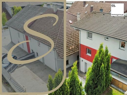 Casa di lusso a Attnang-Puchheim, Politischer Bezirk Vöcklabruck