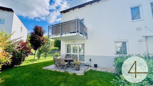 Maison de luxe à Langenzersdorf, Politischer Bezirk Korneuburg