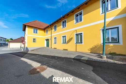 Luxury home in Neudegg, Politischer Bezirk Tulln