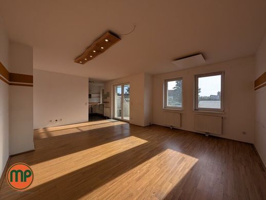 Apartment in Gerasdorf bei Wien, Politischer Bezirk Korneuburg
