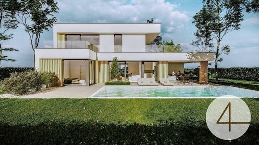 Luxury home in Strasshof an der Nordbahn, Politischer Bezirk Gänserndorf