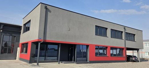 Office in Günselsdorf, Politischer Bezirk Baden