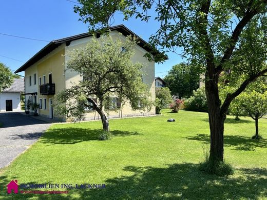Luxus-Haus in Ranshofen, Politischer Bezirk Braunau am Inn
