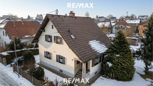 Luxury home in Stadl-Paura, Wels-Land