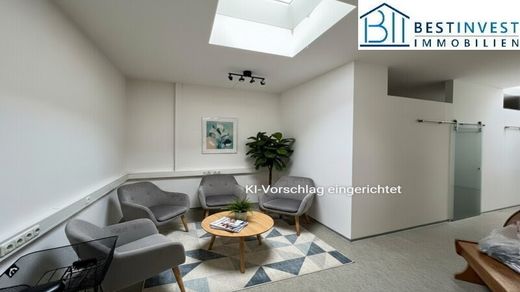 Office in Fürstenfeld, Politischer Bezirk Hartberg-Fürstenfeld