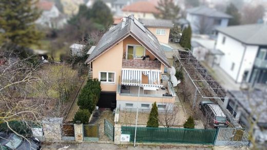 Maison de luxe à Leopoldsdorf, Politischer Bezirk Bruck an der Leitha
