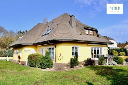 Villa a Bad Fischau, Politischer Bezirk Wiener Neustadt