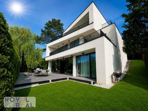 Villa en Klosterneuburg, Politischer Bezirk Tulln