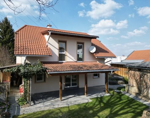 Элитный дом, Enzesfeld, Politischer Bezirk Baden