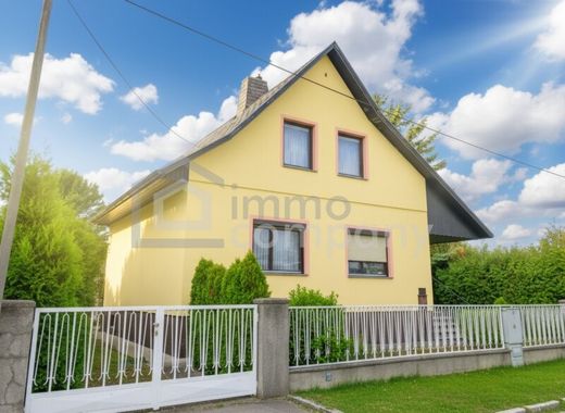 Luxury home in Ebreichsdorf, Politischer Bezirk Baden