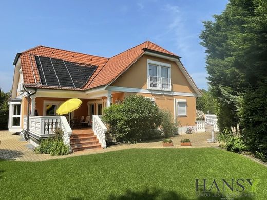 Casa di lusso a Pfaffstätten, Politischer Bezirk Baden