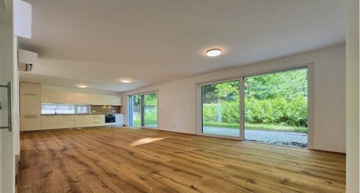 Luxury home in Gießhübl, Politischer Bezirk Mödling